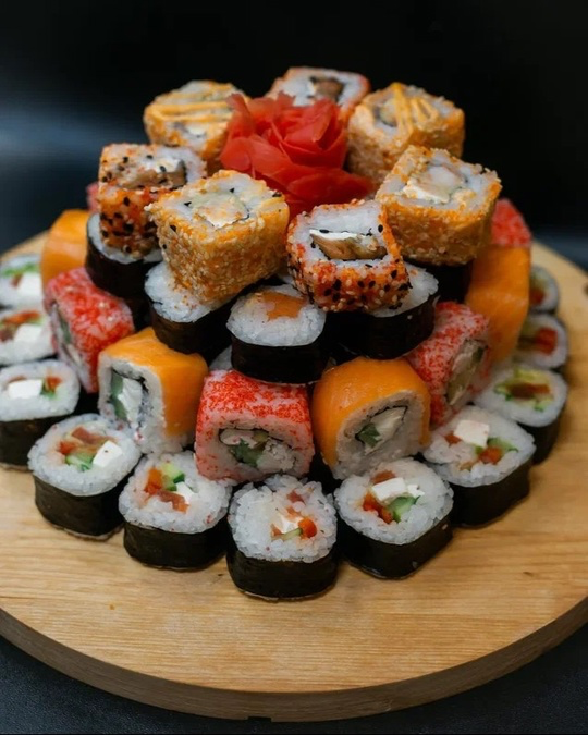 Торт из роллов