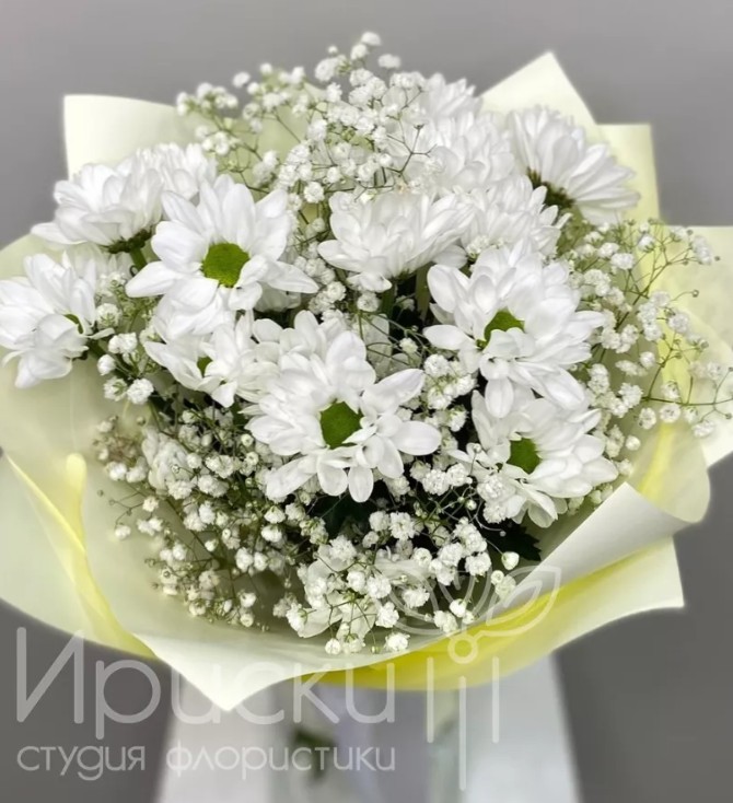 Ромашковый букет с гипсофилой