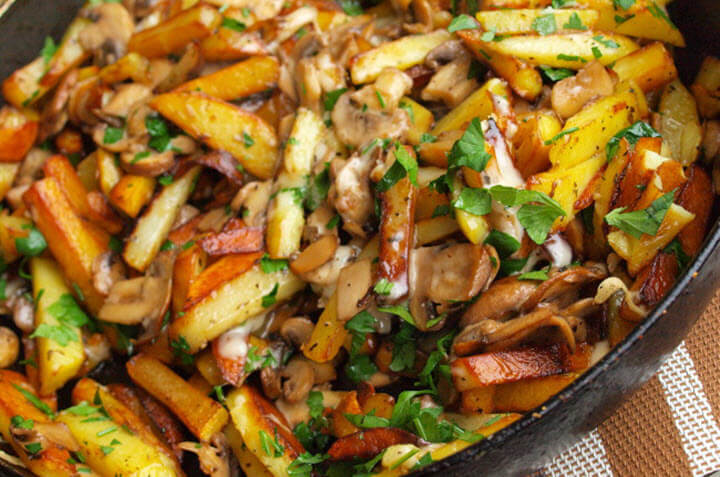 Жаренный картофель с грибами