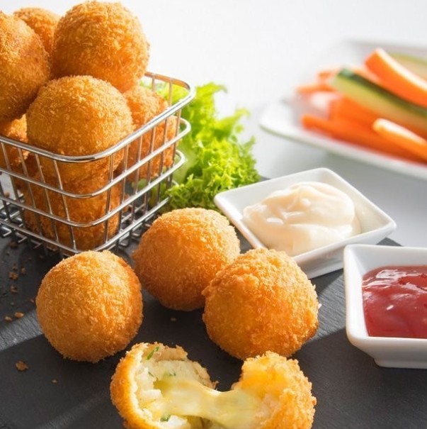 Сырные шарики с моцареллой (6 шт)