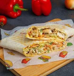 Шаурма с курицей в обычном лаваше