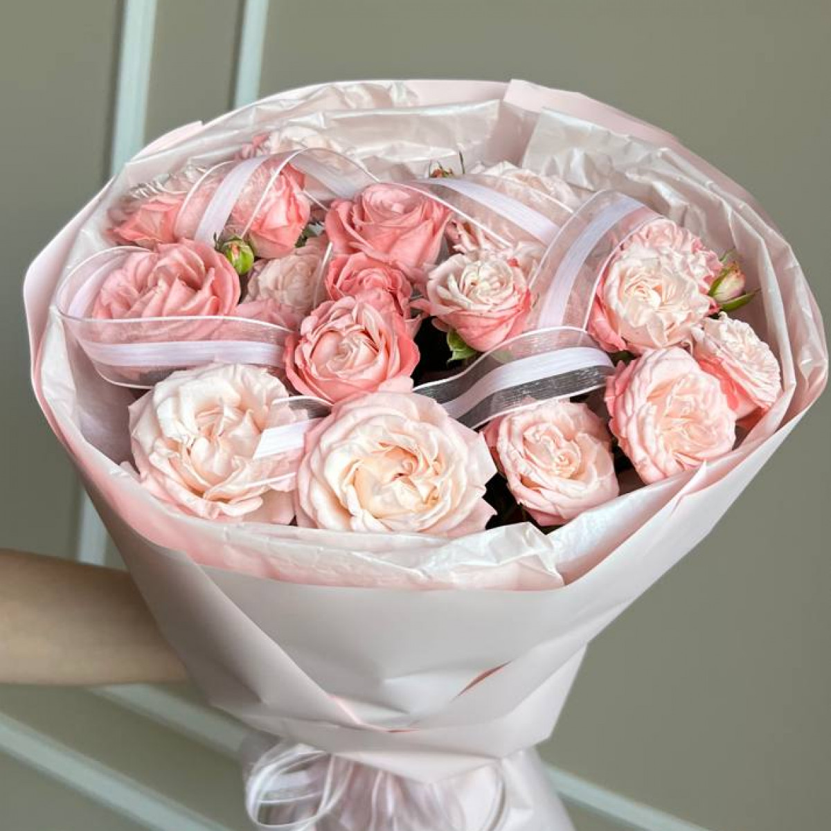 Моно букет из кустовых роз 17 (предзаказ)