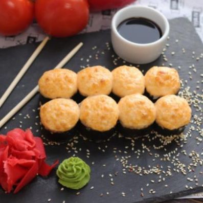 Запечённые роллы с курицей