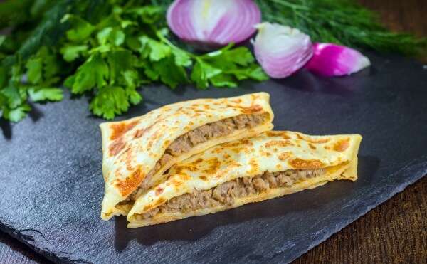 Блин с мясом и луком