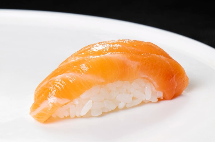 Суши с Лососем