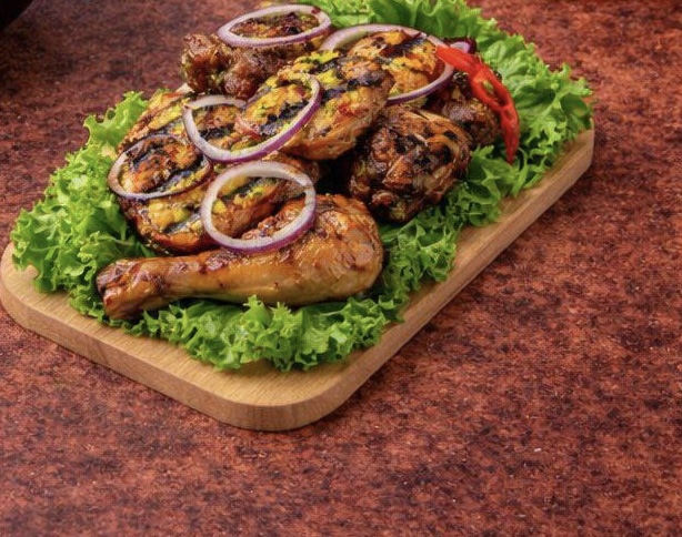 Жареный цыпленок с картофелем