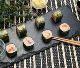 Ролл спайси лосось