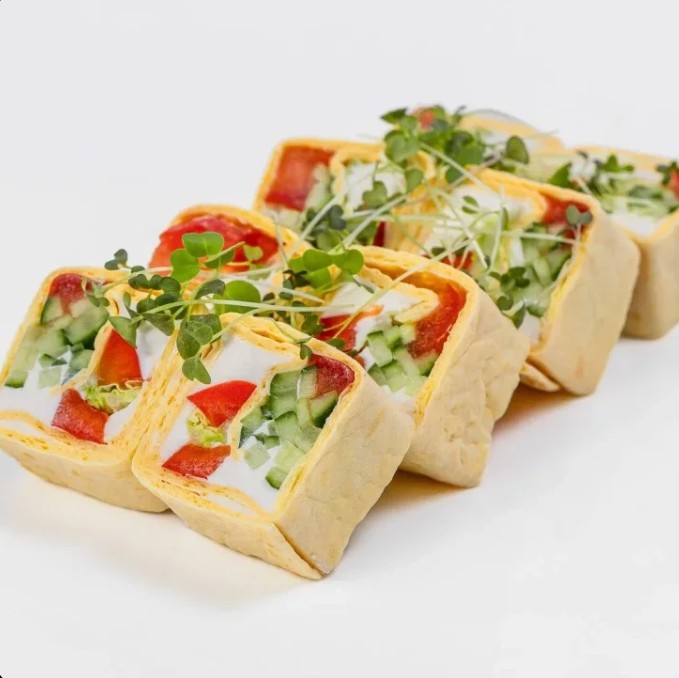 Восходящее Солнце с копченым лососем