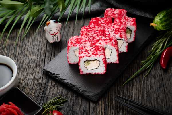 Ролл Калифорния с крабом