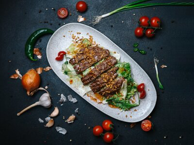 Стейк-салат из говяжьей вырезки