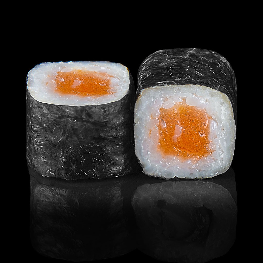 Маки ролл с лососем