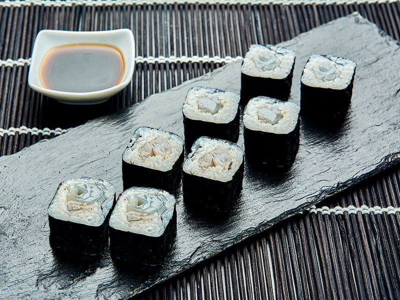Мини ролл с креветкой