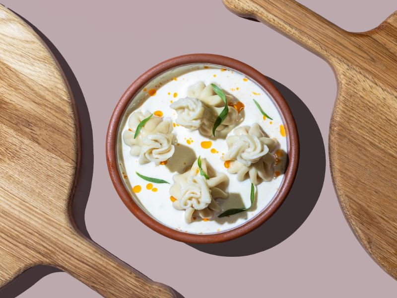 Хинкали с лососем и кальмаром