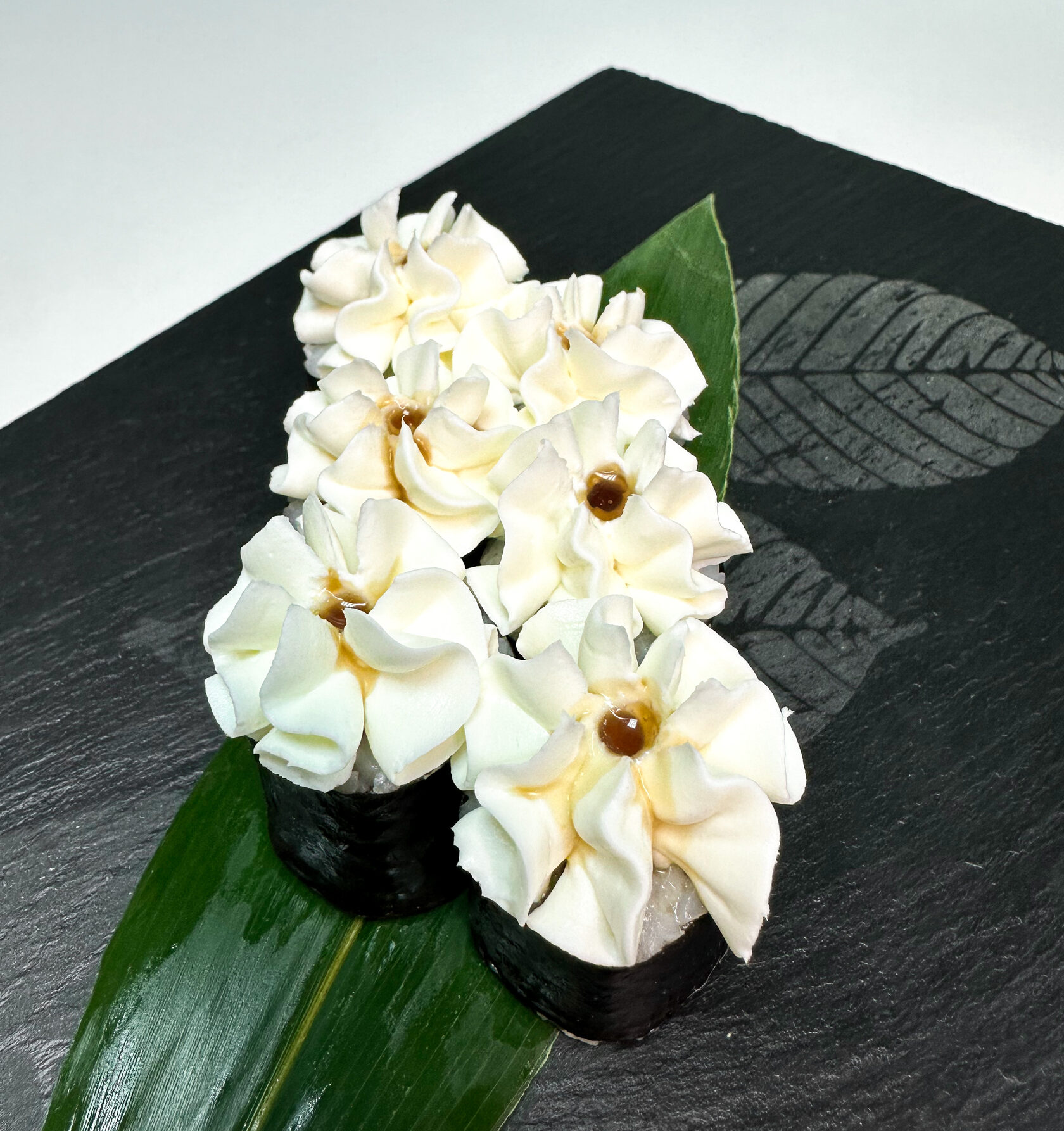 Классический ролл «Снежный угорь»