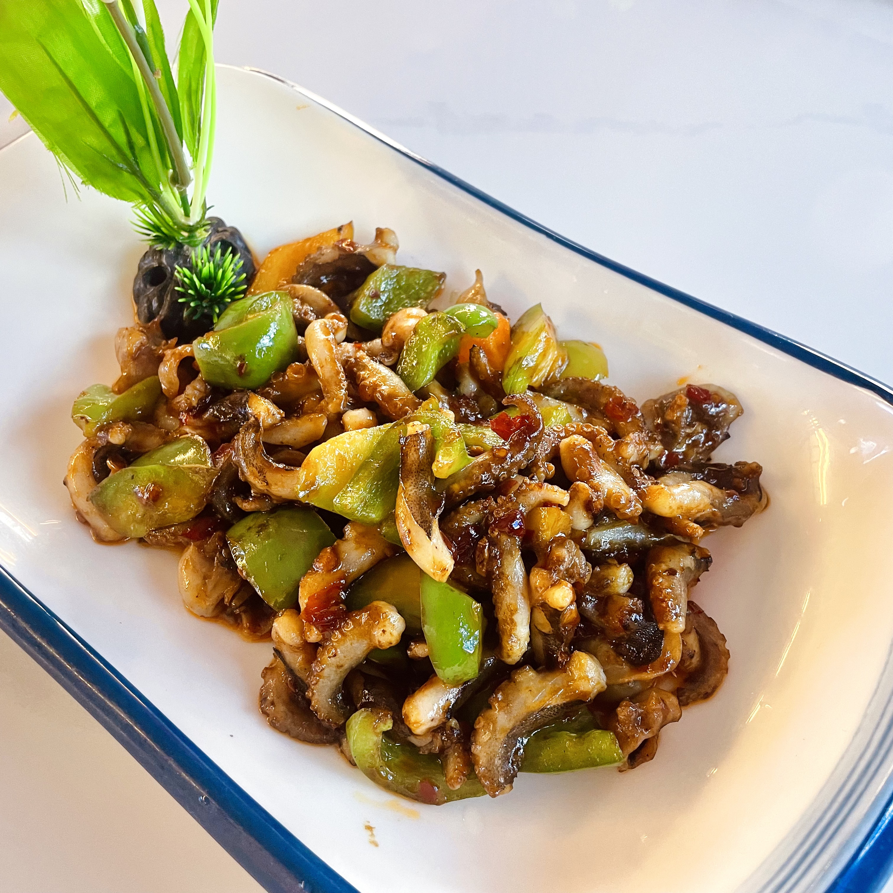 H-35 香辣八爪鱼 Жареный осьминог (острый)