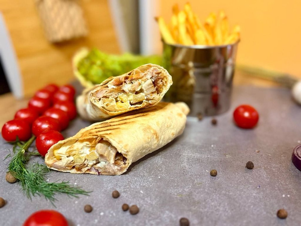 Гиро в лаваше курица