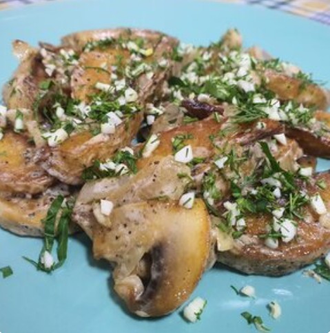 Картофель жареный с грибами