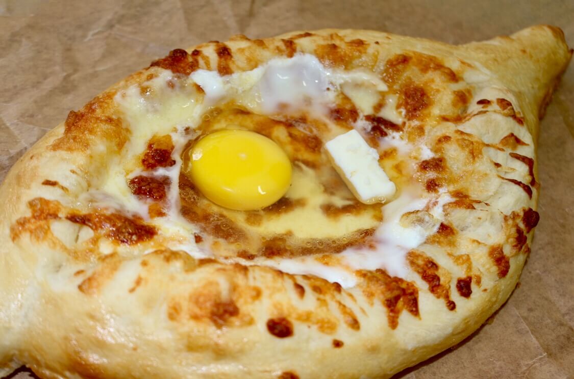 Хачапури по-аджарски