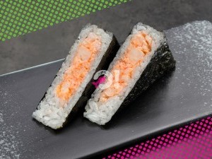 Онигири с креветкой