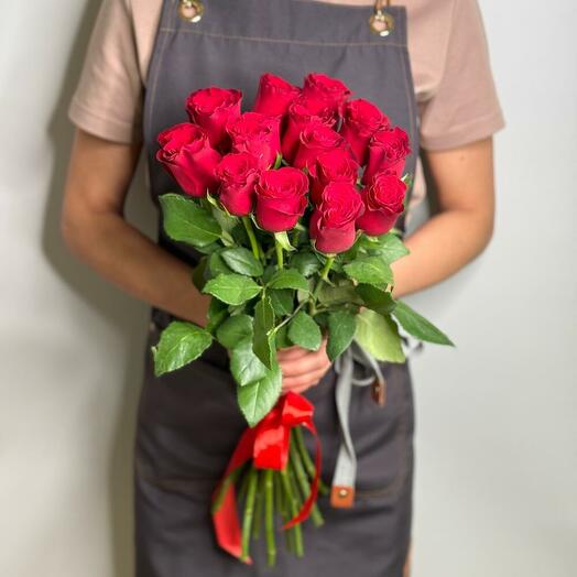 15 роз 50 см