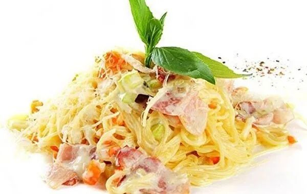 Фетучини с лососем