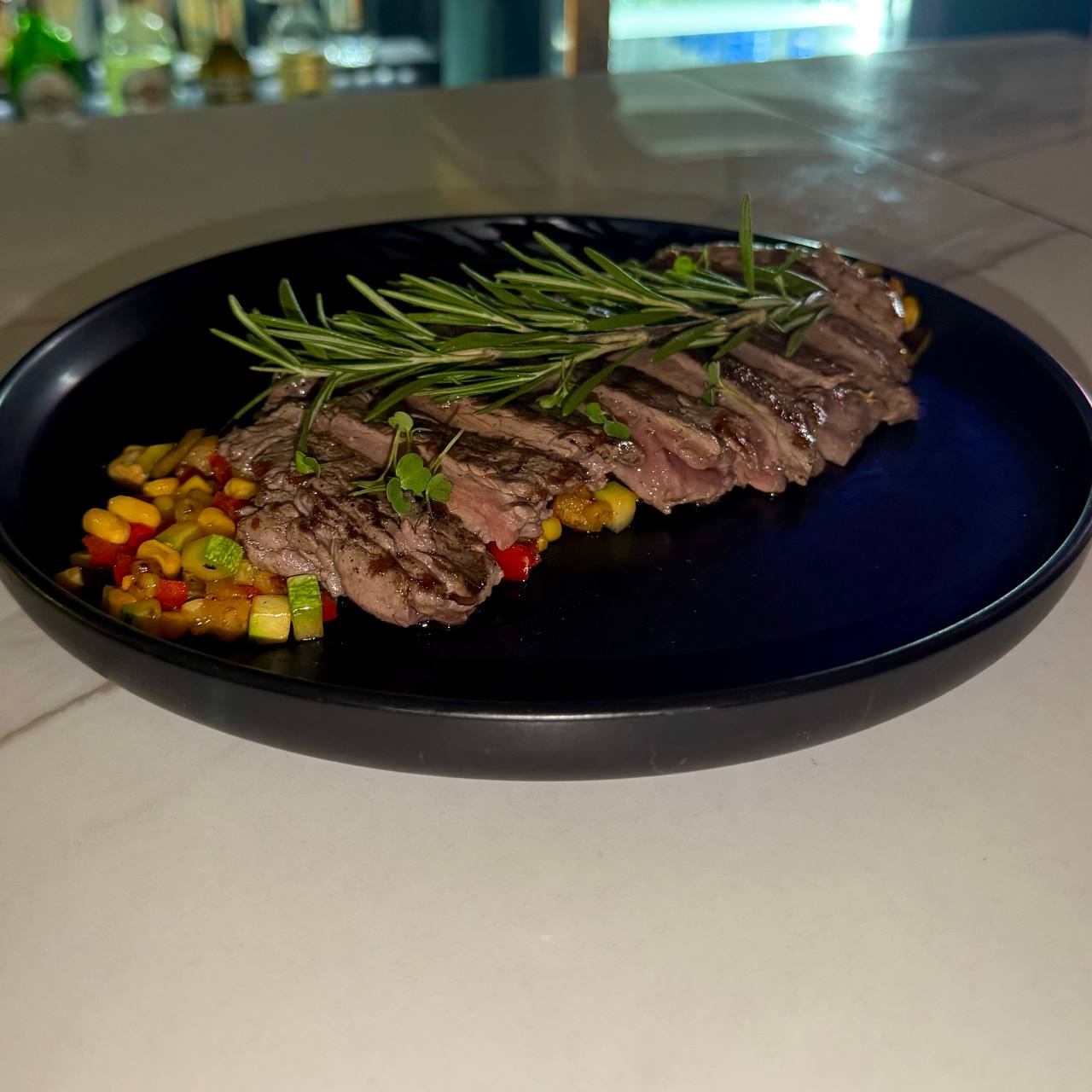 Говяжья вырезка с овощным гратеном