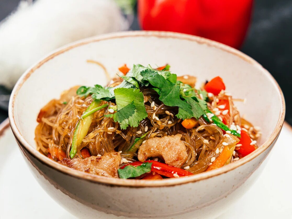 Лапша стеклянная с курицей