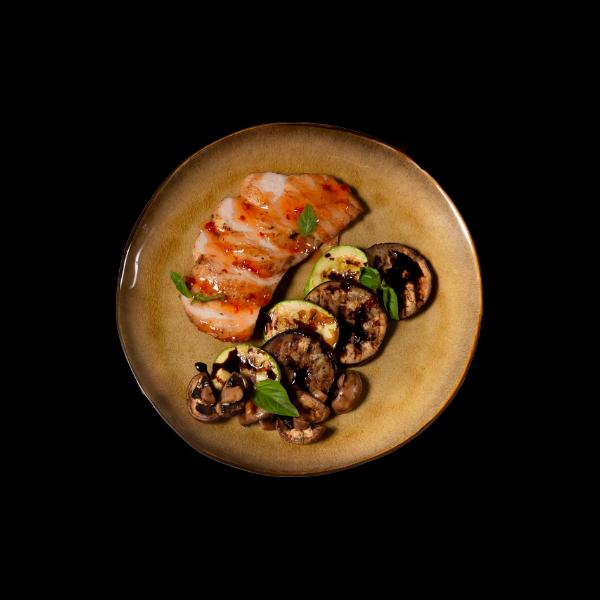 Куриное филе с овощами гриль