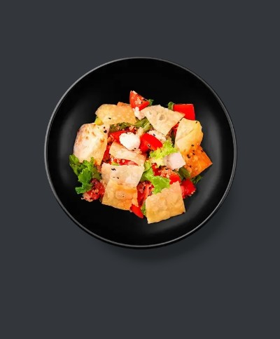 Салат киноа по-гречески