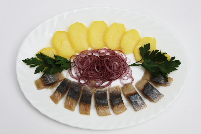 Сельдь с картофелем
