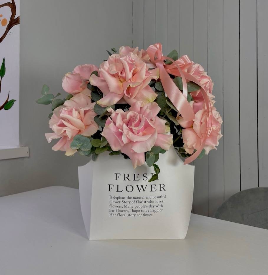 Классическая милая сумочка из Французских роз