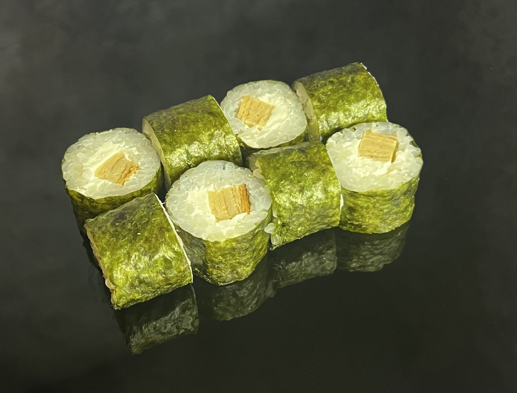 Ролл с омлетом и сыром