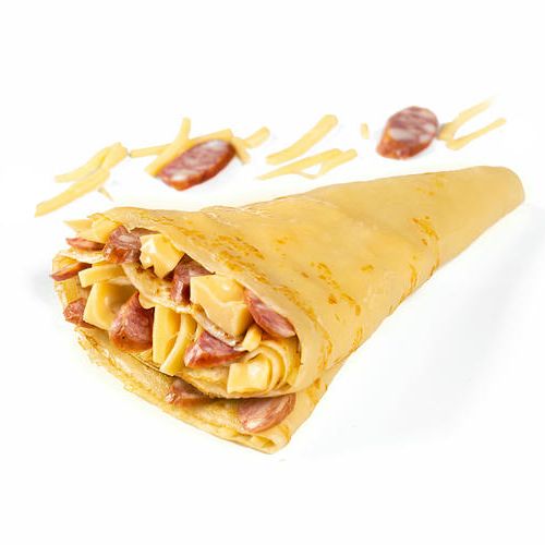 Блин с охотничьими колбасками