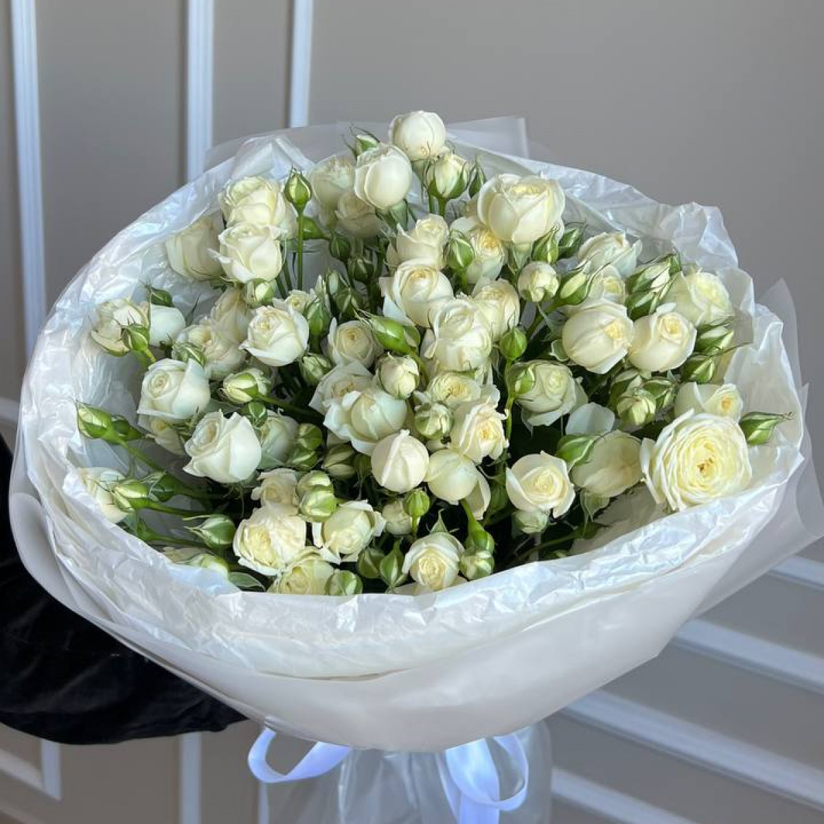 Моно букет из кустовых роз 28 (предзаказ)