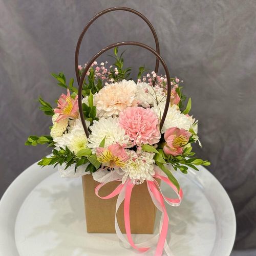 Букет цветов в сумочке (к0089)