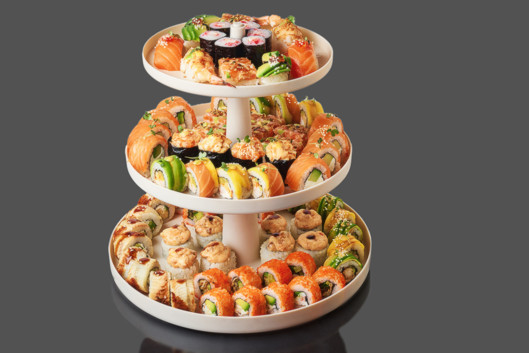 Гранд торт из роллов