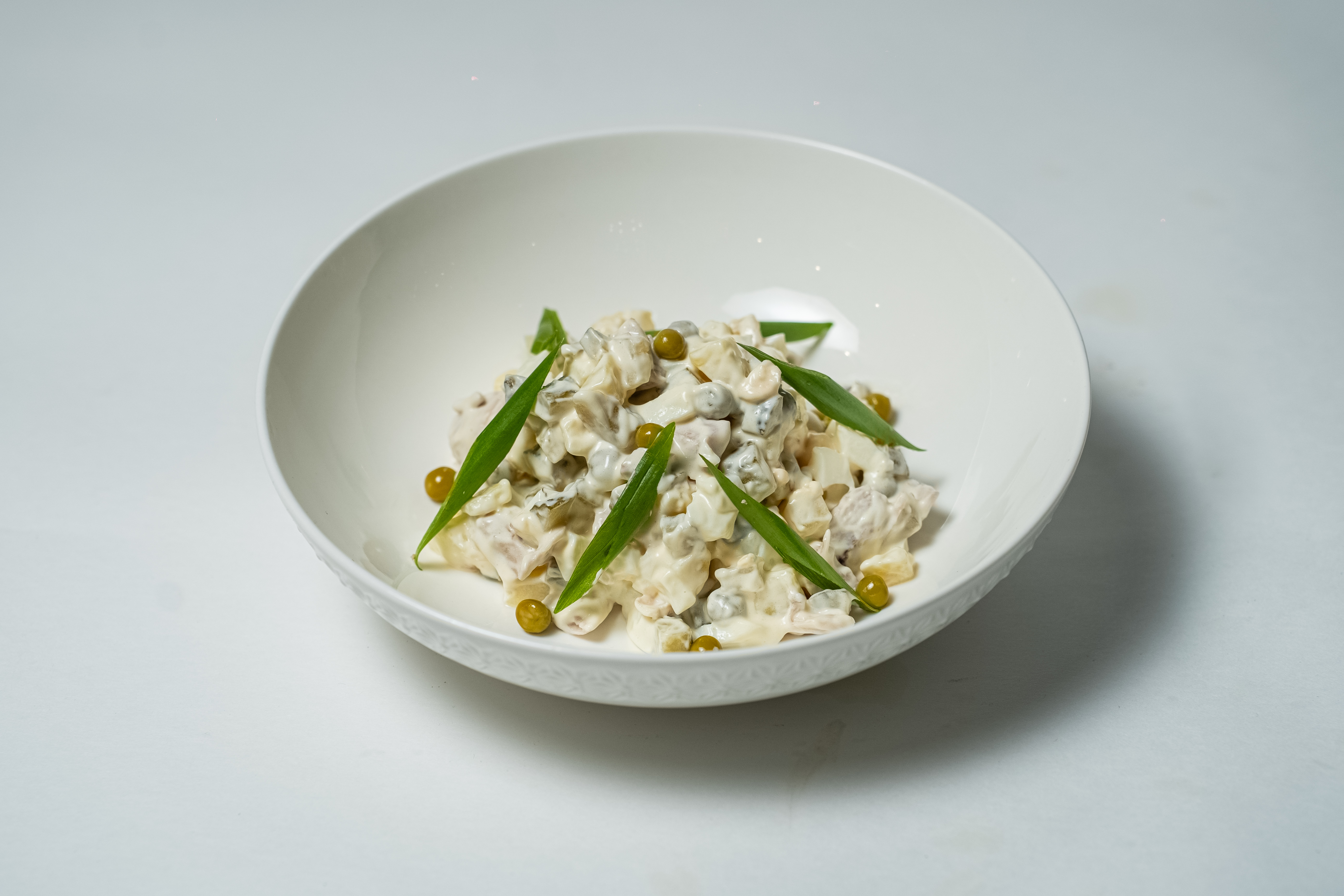 Салат Оливье с курицей