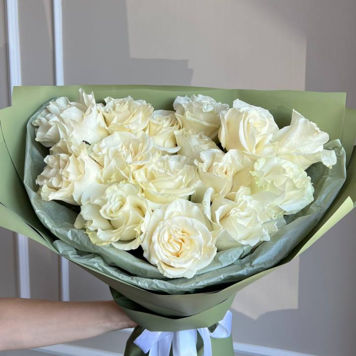 Моно букет из 15 французских роз (предзаказ)