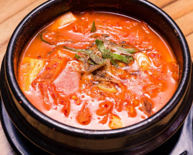 Острый суп Ким Чи