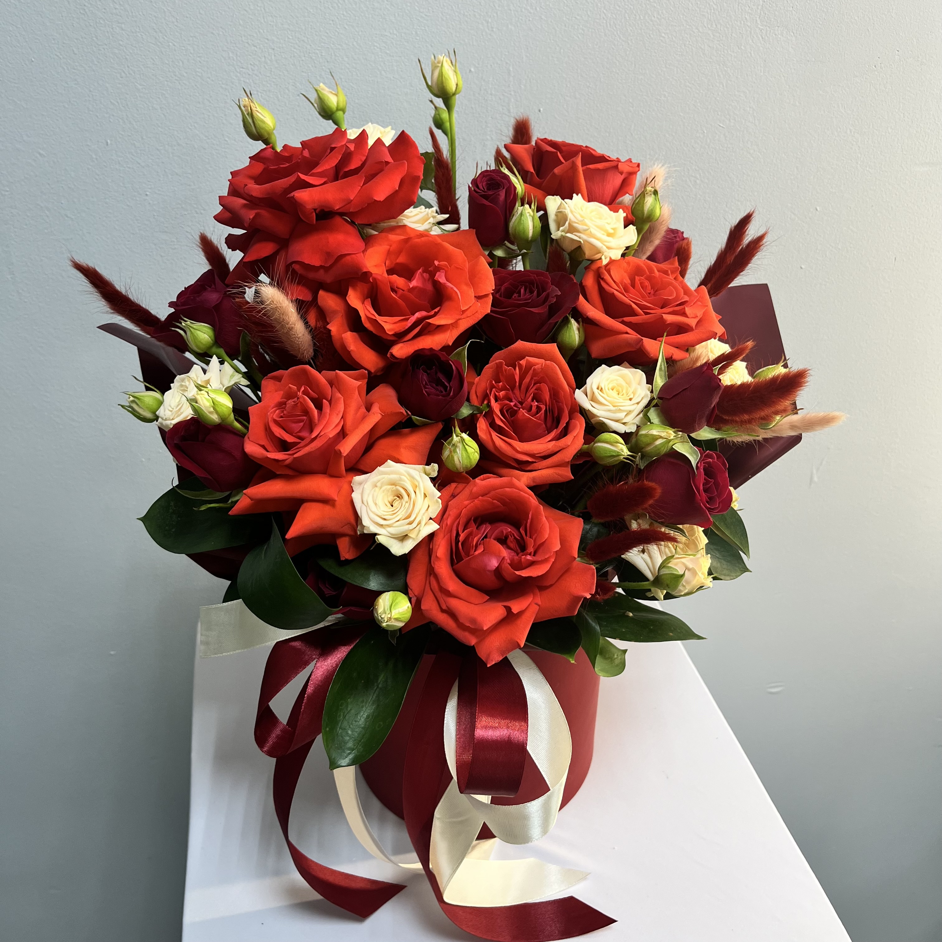 Красная композиция из роз