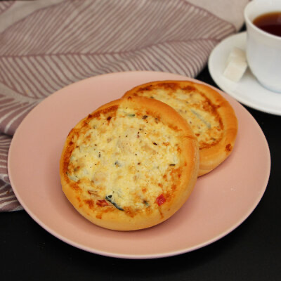 Ватрушка сытная с курицей и овощами
