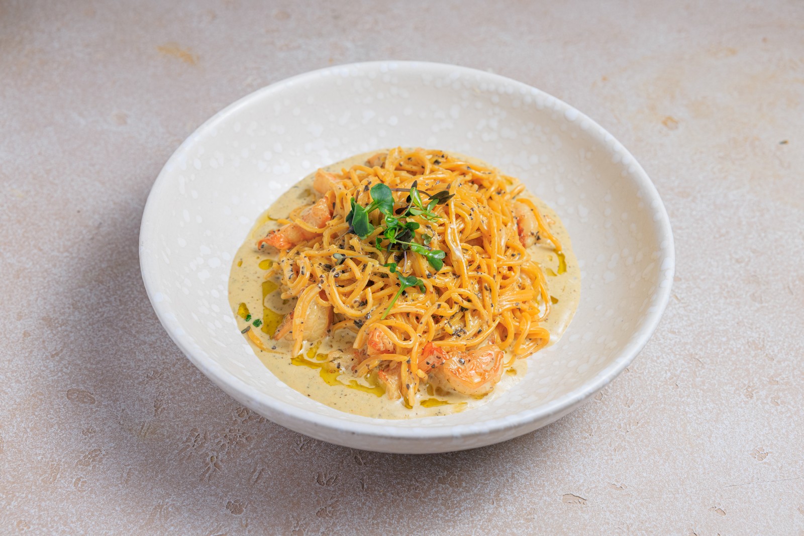 Спагеттини с креветками и трюфельным маслом