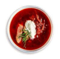 Борщ с говядиной и сметаной