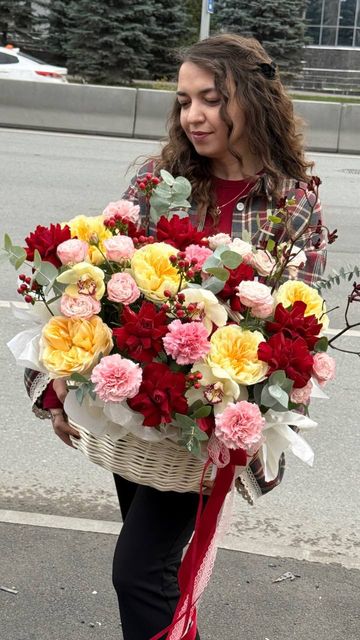 Корзина «Яркие чувства»