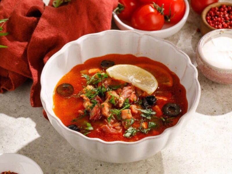 Солянка сборная мясная