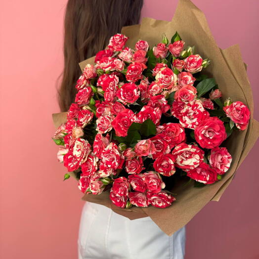 Букет из кустовых роз фаер Вокс