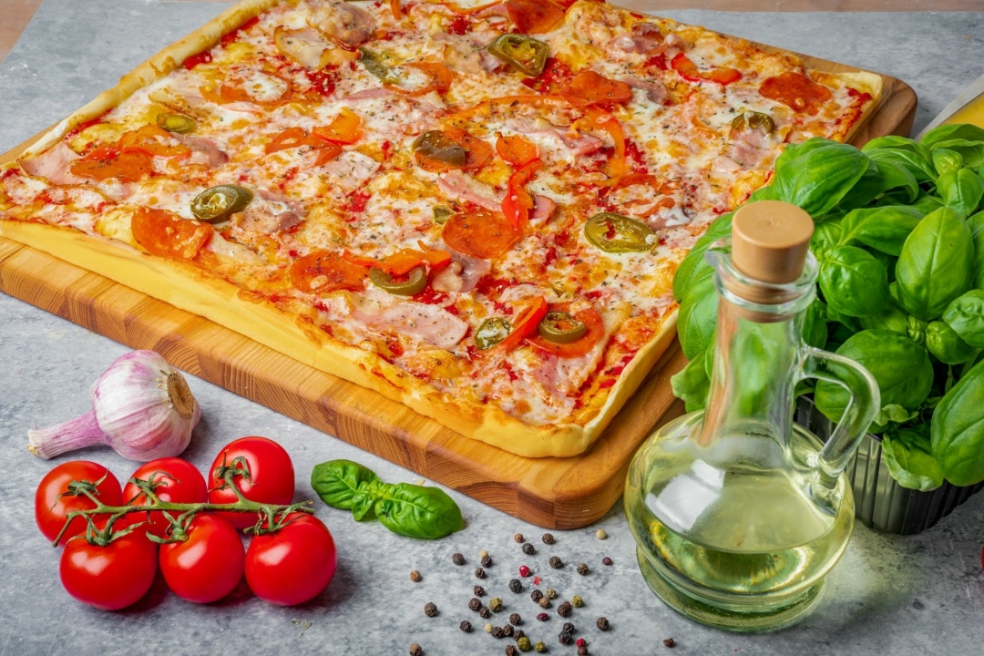 Мясная острая 27см 