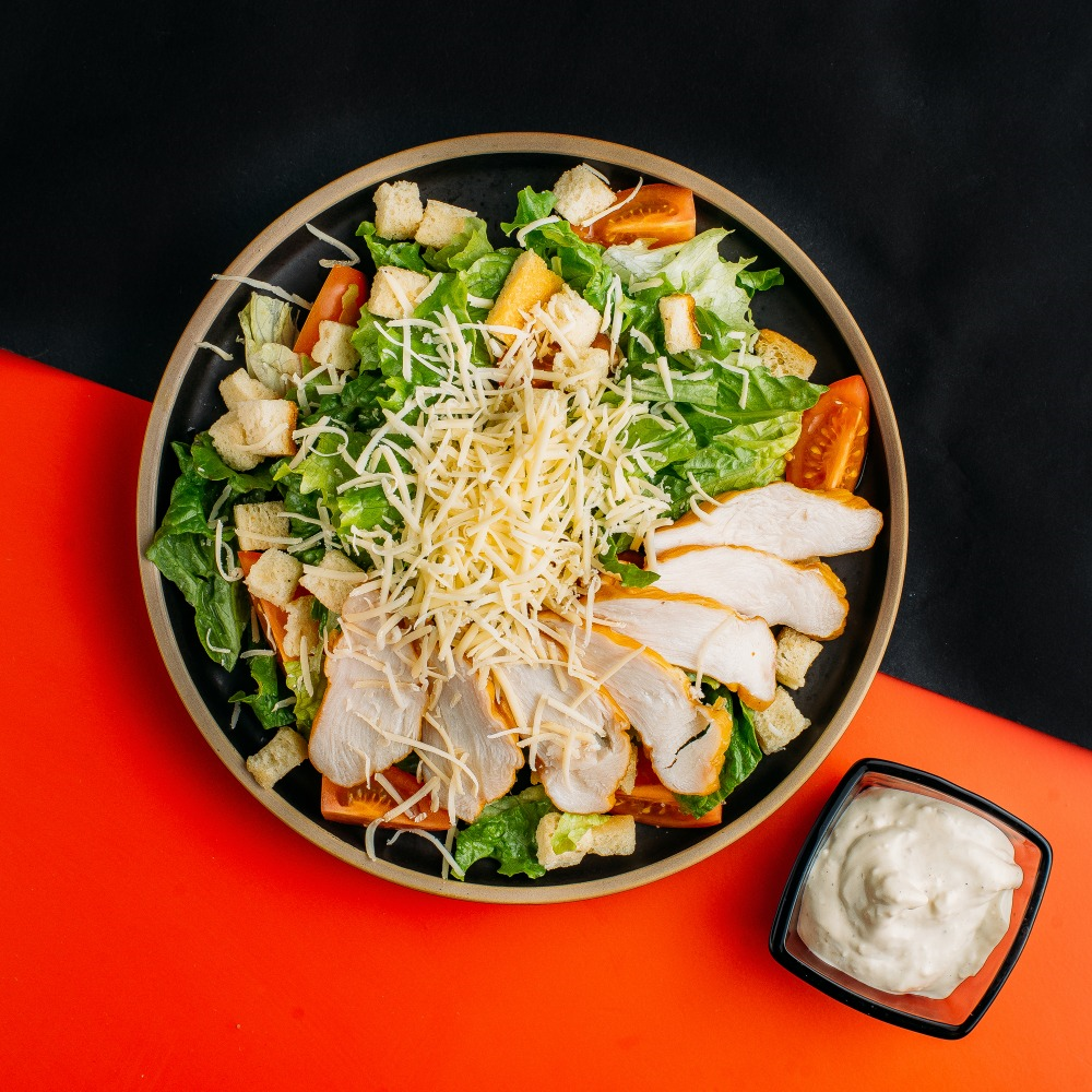 Цезарь с курицей