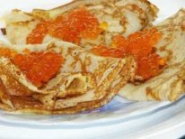 Блинчики с красной икрой