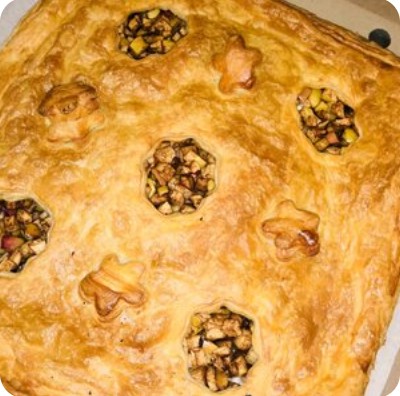 Пирог банан с творогом 1кг (слоёное тесто)